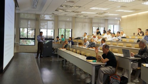 106.05.19 分析、微分方程與統計研討會-紀念王懷權教授