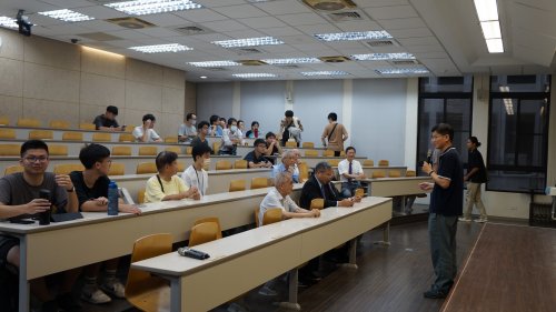 113.09.23 系友分享座談會暨捐贈典禮-教育理念經驗分享-蘇春槐理事長(碩67､理學院傑出校友)