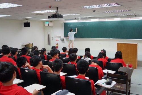 103.07.01 宜蘭中學師生參訪